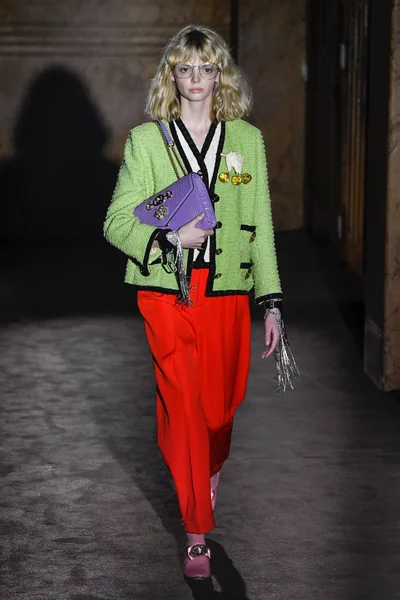 Look 67